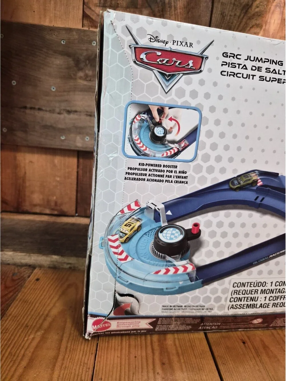 Disney Pixar Cars GRC Jumping Raceway Playset Lightning Mcqueen